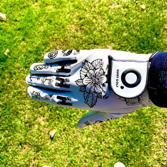 Quiet Golf Tatted Golf Glove - Picture 6 of 6